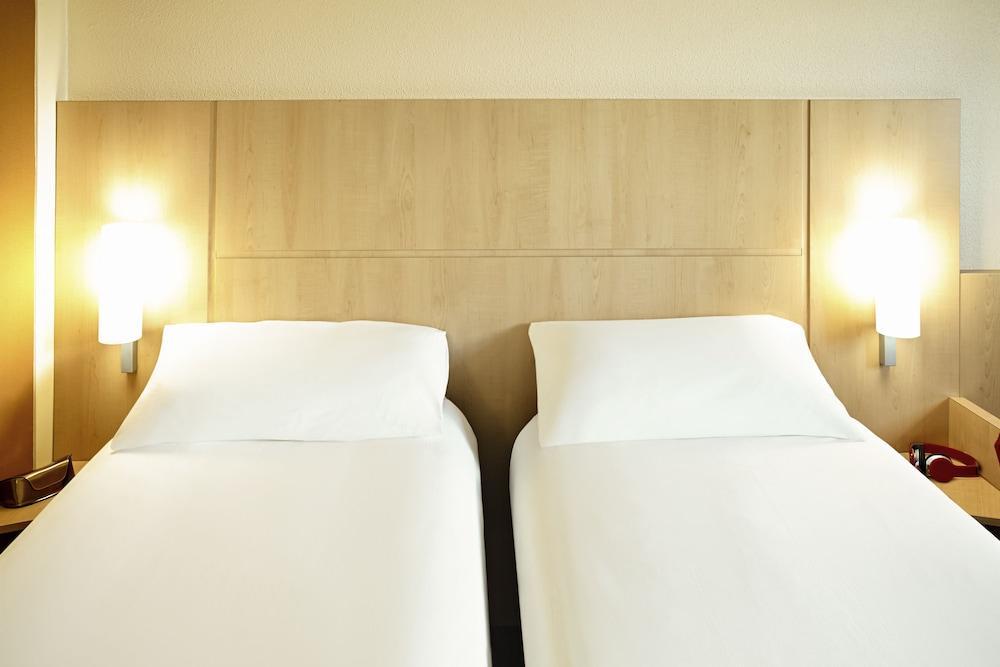 Ibis Golfe De Saint-Tropez Otel Cogolin Dış mekan fotoğraf