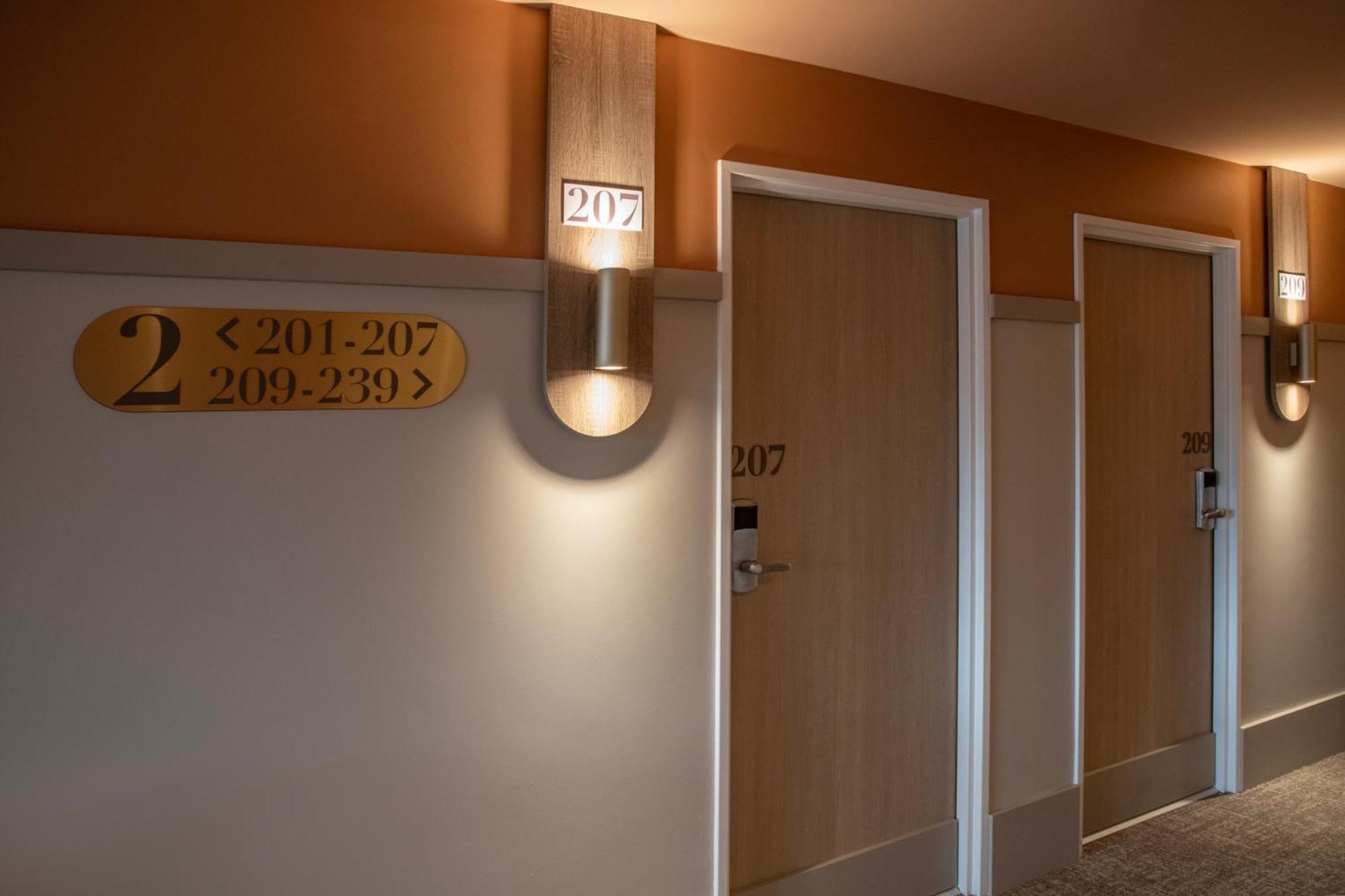 Ibis Golfe De Saint-Tropez Otel Cogolin Dış mekan fotoğraf