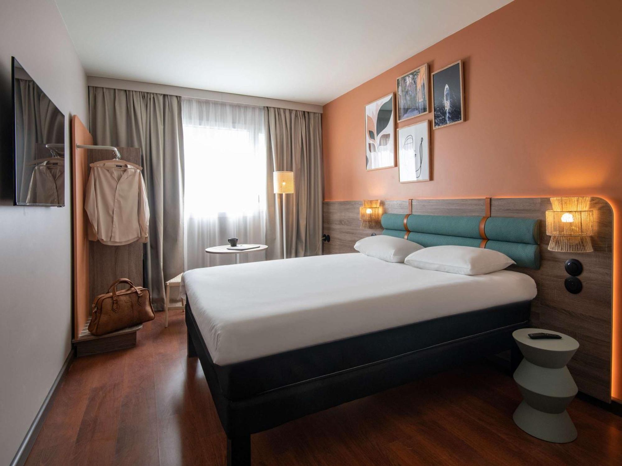 Ibis Golfe De Saint-Tropez Otel Cogolin Dış mekan fotoğraf